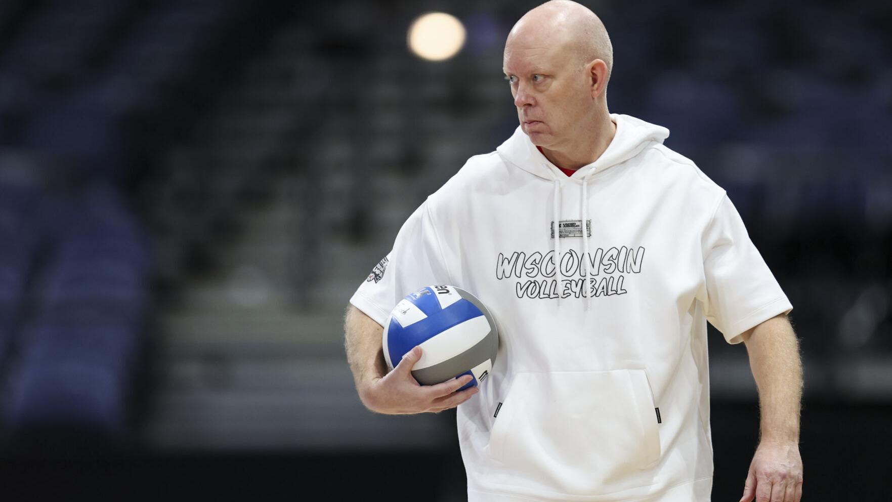 Wisconsin volleyball receives its first two commits for the class of 2026